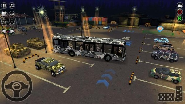 ½ʿ䳵Ϸ(army bus transporter simulator 2) v1.11 ׿0